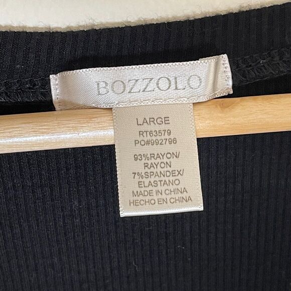 Bozzolo | Black V-Neck Long Sleeve Ribbed Crop Top | Large - Picture 3 of 4